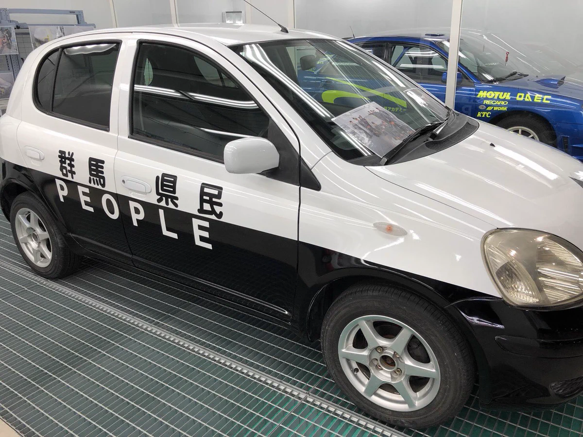 警察車両かと思いきや？群馬県民の車だったwww