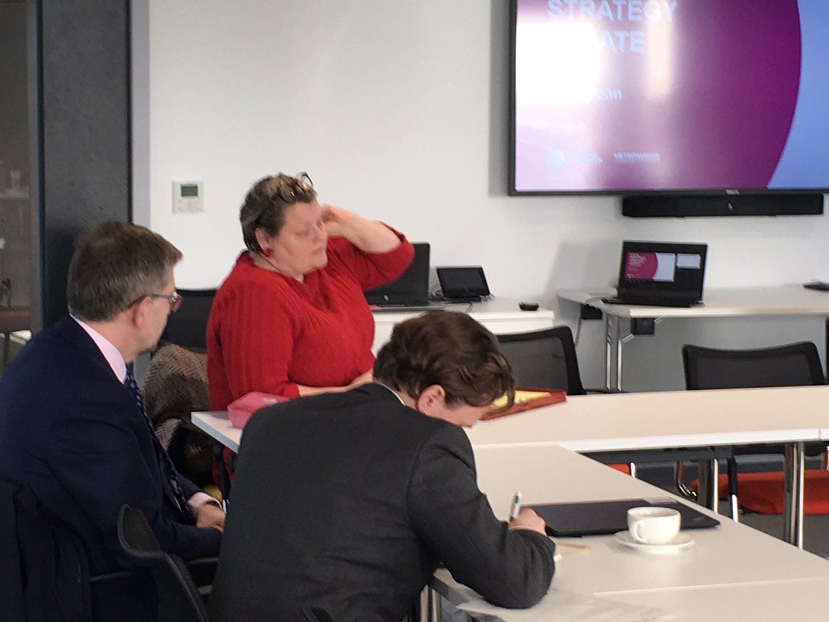 Dr Nicola Headlam addressing the round table from the perspective of the NP and how Liverpool plays an essential part in moving it forward. <a href="/RedNinjaStudios/">Red Ninja Studios</a> <a href="/notworknicola/">dr nicola headlam</a> <a href="/hmtreasury/">HM Treasury</a> @lctca <a href="/SensorCityUK/">Sensor City</a>