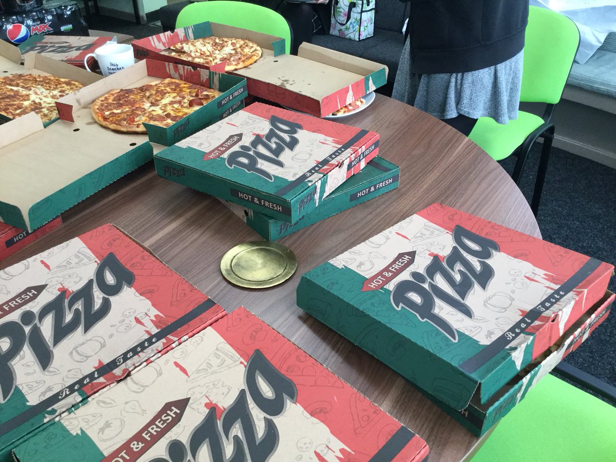 CaldiPrimary's tweet photo. Thank you so much to @VisionForEd for our surprise lunch time treat. Wow and thank you! @AETAcademies #remarkablepeople #remarkablepizza https://t.co/Z7iAagreuF