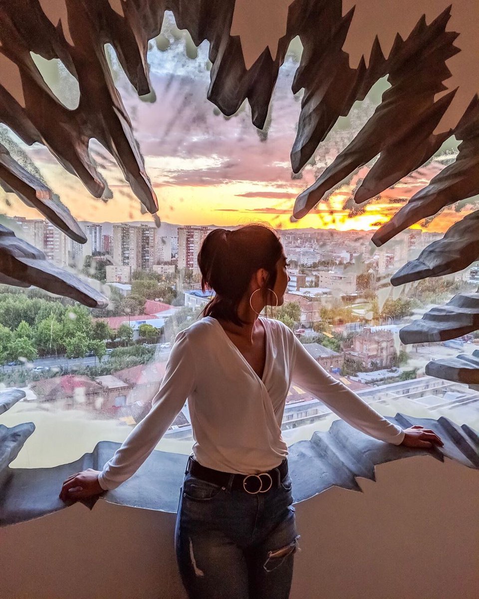 renbcnfira's tweet photo. Feel the #Barcelona charm from our stylish and unique guest rooms 😊
▫️ ▫️ ▫️
Siente el encanto de #Barcelona desde nuestras elegantes y únicas habitaciones 😊

📸@garedinegoh

#RenHotels #DiscoverThisWay #RenDesign https://t.co/ZYpSsIHS8g