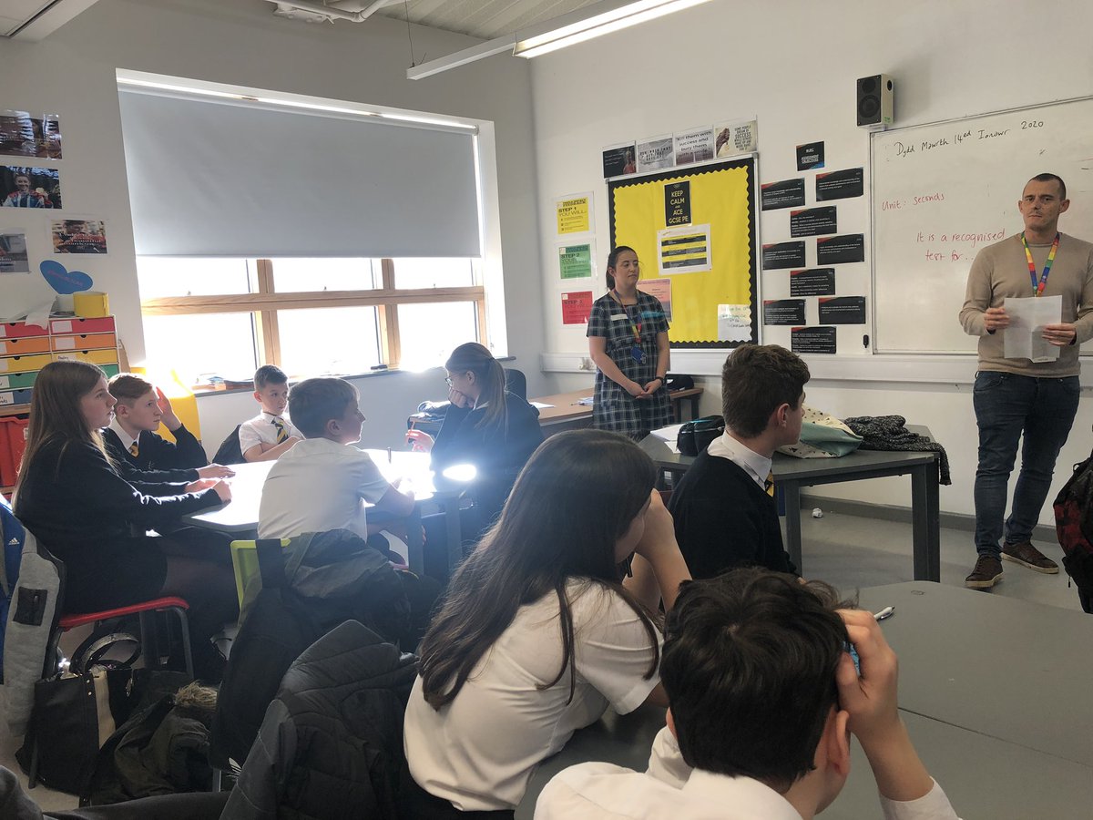 Y10NHS's tweet photo. Today we had our first session for our ANTI SMOKING AMBASSADORS in Y8. So proud of these learners and their impeccable behaviour #RoleModels #justBSmokeFree @PublicHealthW @NewportH https://t.co/8aCVLgkDn6
