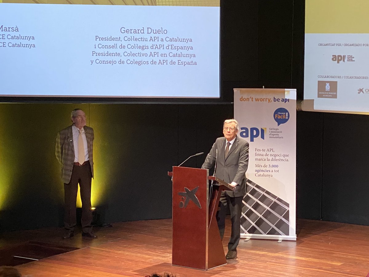 AriBelver's tweet image. Cataluña va a ser la única CCAA que no va a crecer en la producción de vivienda obra nueva. En parte se debe al decreto en la ciudad de Barcelona de obligar a destinar un 30% a vivienda social en promociones de obra nueva y rehabilitación. @_immoscopia @APCEprensa @apicatalunya