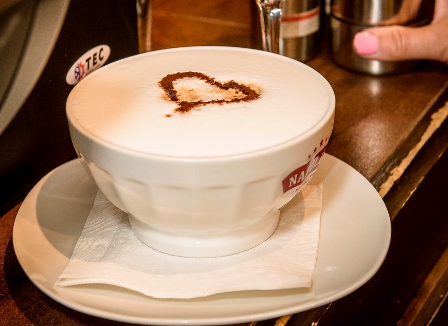Starting the morning with love in our latte! Have a great day in #tremblant
