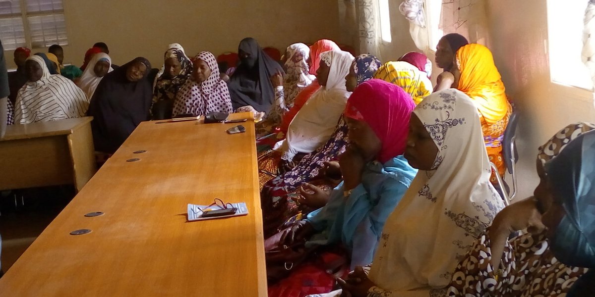OFevvf's tweet photo. 16 JOURS D’ACTIVISME 2019
DIALOGUES COMMUNAUTAIRES 
Thème : Lutte contre les violences faites aux femmes et aux filles
Régions d’intervention Spotlight initiative :
Région de Zinder
Région de Tahoua
Région de Maradi
Région de Tillabéry https://t.co/9t0A4AsmiB