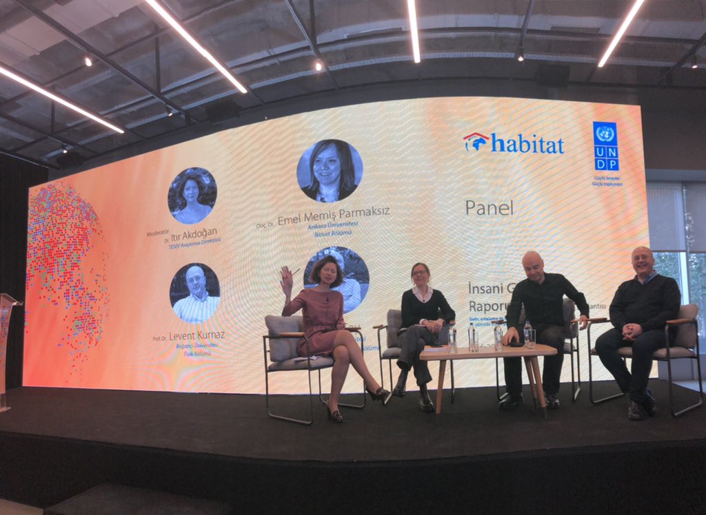 claudiotomasi_'s tweet photo. Thanks @umitnazliboyner @sezaihazir @itirakdogan @say_cem @leventkurnaz for being HUMAN DEVELOPMENT #HDR2019 advocates at  #Istanbul🇹🇷full house launch 📚your analysis on  #ClimateChange #technology #gender and #inequalities was inspiring👏@pedrotconceicao @SpoljaricM https://t.co/jDPGwvf0HV
