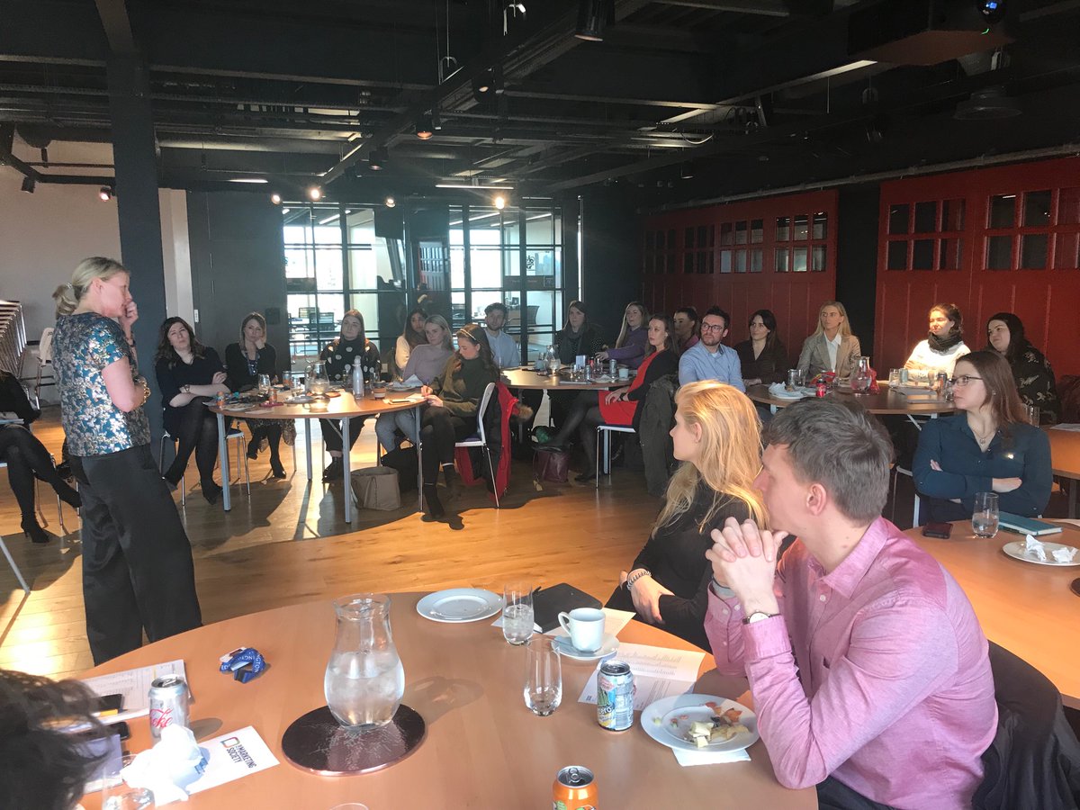 CHill1005's tweet photo. What makes a great leader? Someone who takes control and owns their own story. Great insights from Nicola Thomson @edringtoncomms for Future Leaders @MarketingSocSco https://t.co/AJ1yxgfOTz