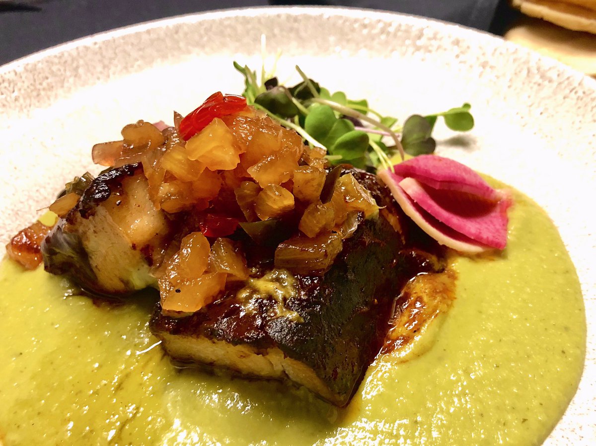 😋omg, so #yummy ‼️
Pork Belly Al Pastor Gordita, #DinnerSpecial 
-with adobo rubbed pork belly, charred pineapple compote, avocado salsa verde, crisp masa gorditas 🍻
#porkbelly #durhamnc #mez_durham  #eater #artofplating #instagood #bullcityeats #nceats #raleighdurham