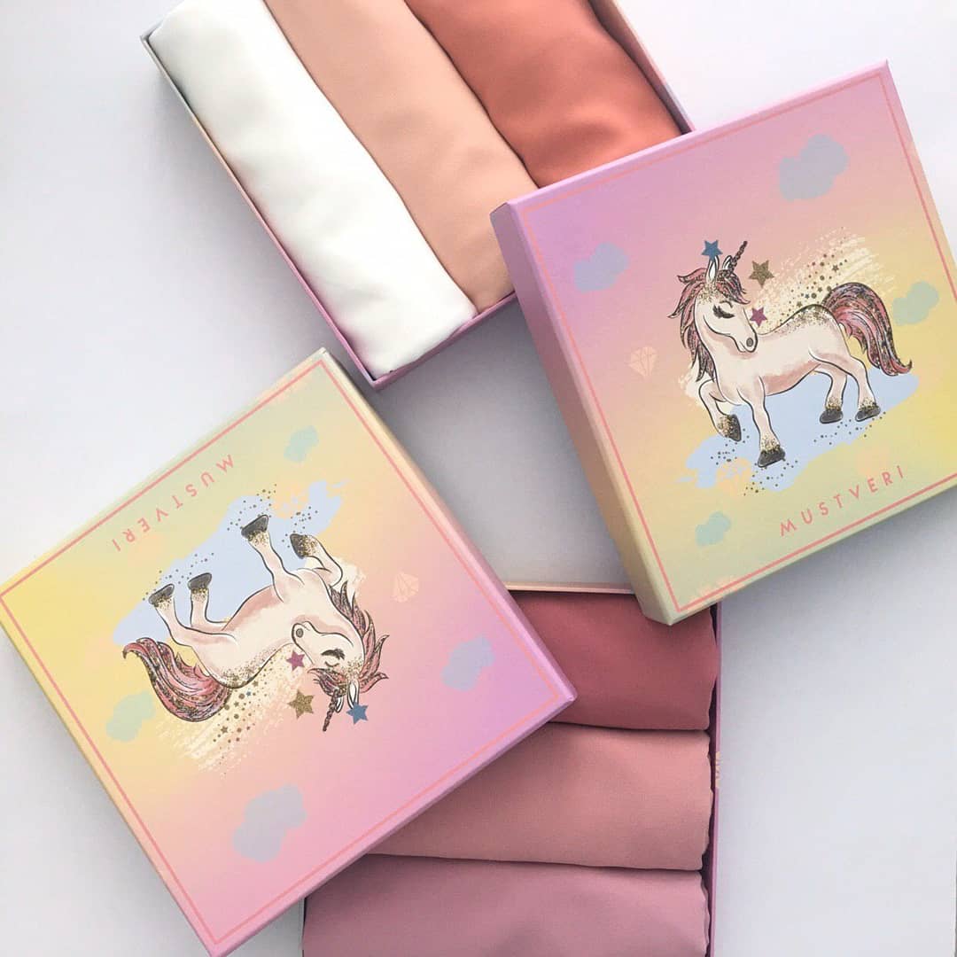 bawalfav's tweet photo. Haiii assalamulaikum semua ☀ siapa kata promo nie untuk bf pujuk gf jee korang nak beli untuk diri sendiri atau kengkawan pon boleh sesangatt tauu 😍 Berminat? Lekaihh2 pm shada terus guna kod promo "Mustveri CNY" 😉😉 nanti harga dah naik jgn menangis tepi katil lak 😗😗 https://t.co/Fa8BVh30mW
