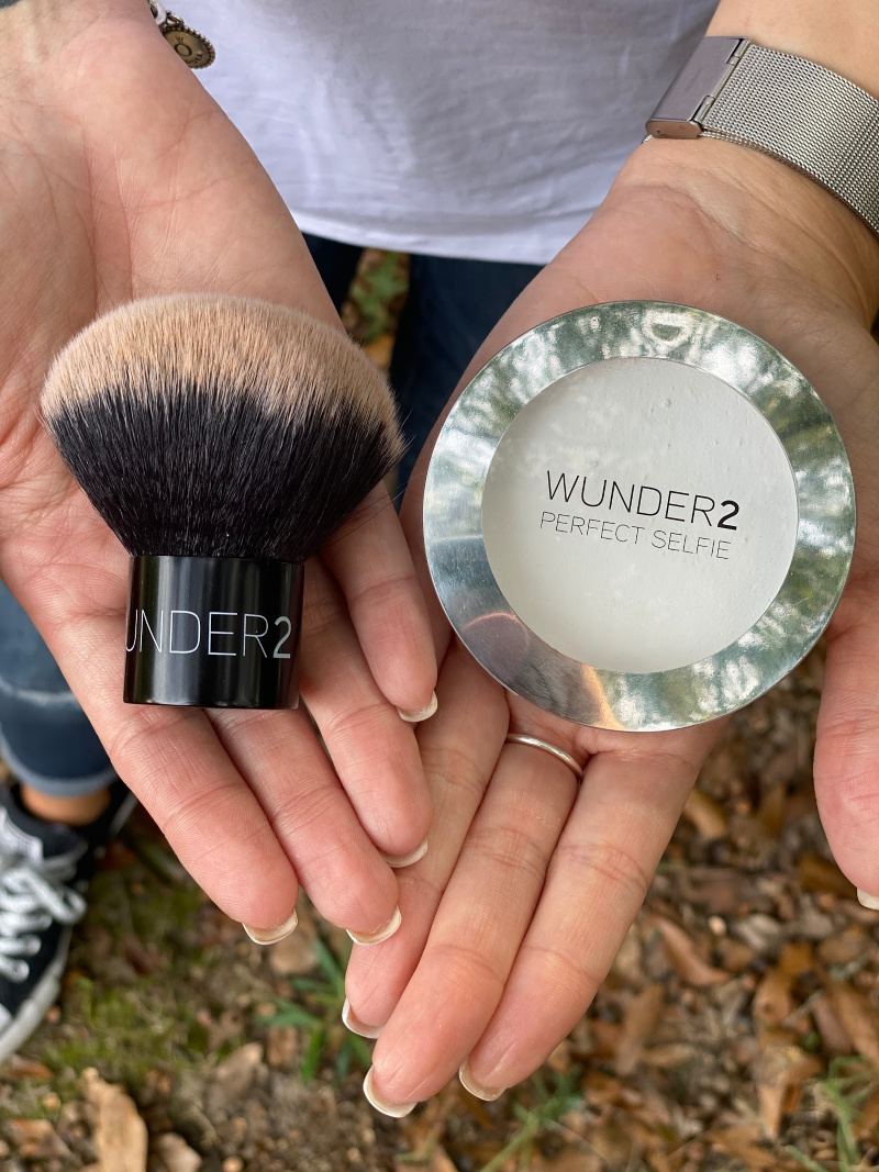 WildHeartdGypsy's tweet photo. The Best Finishing Powder for Photos https://t.co/U0rABQCX6l https://t.co/bMnD1PU9zq