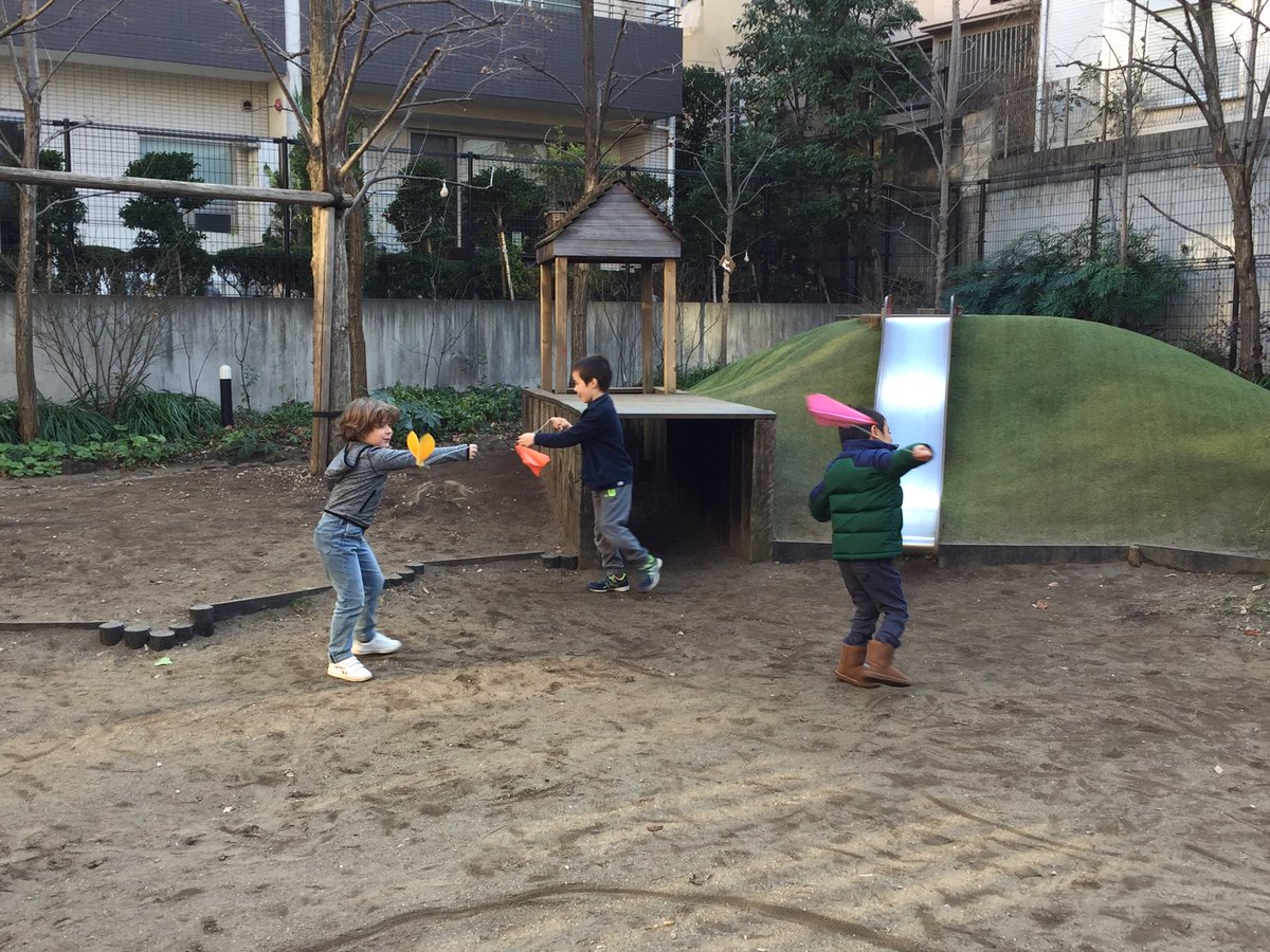 MSTokyoGarden's tweet photo. Playing with a kite. #MSTgarden #MSTsunshine #MSTfun https://t.co/0fQEH8T3JP