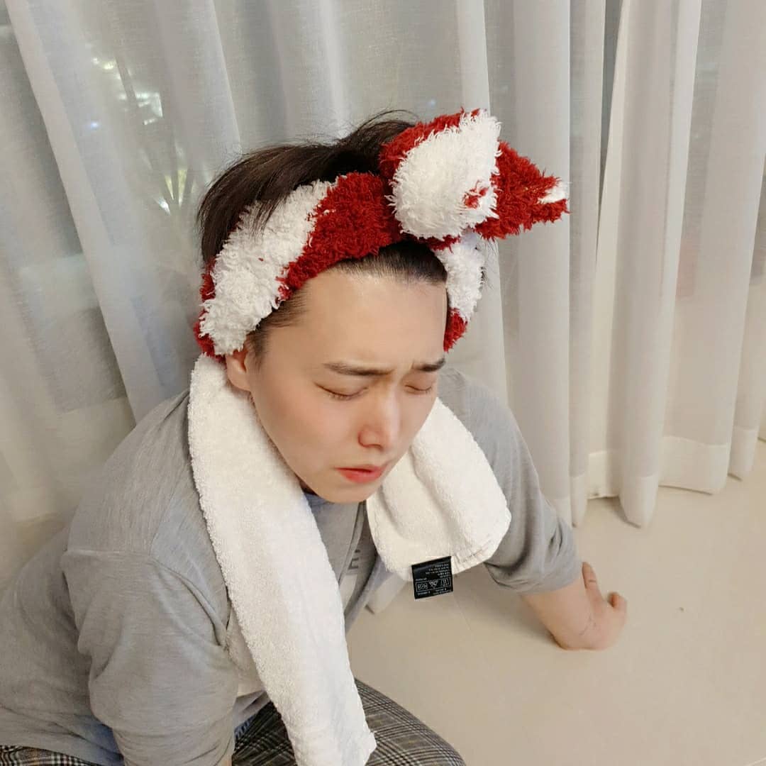 mingtrans's tweet image. 200115 LIUstagram Update. 

Today was...bloody
.
#BBQ #Vampire #Bloody #ItIsReallySpicy