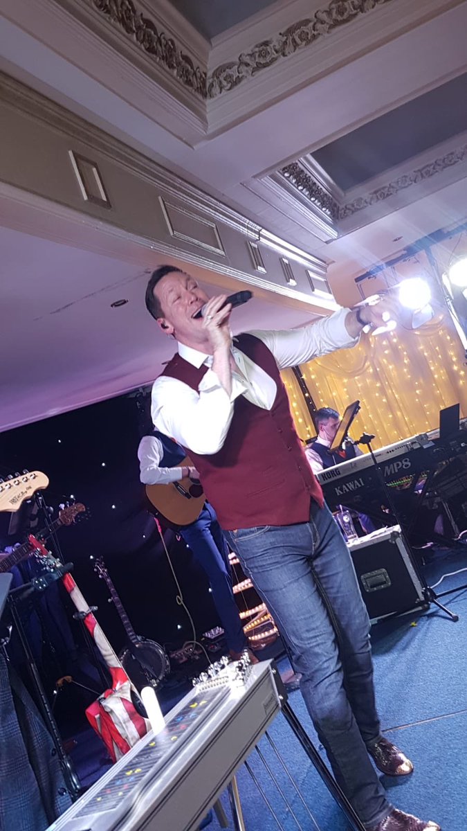 RobertmizzellF's tweet photo. Some more photos of Robert Mizzell &amp; the country kings performing at The Bushtown Hotel, Colraine 💙🎶 #RobertMizzell #Countrykings #BushtownHotel #Colraine https://t.co/7nAW0s4jYw