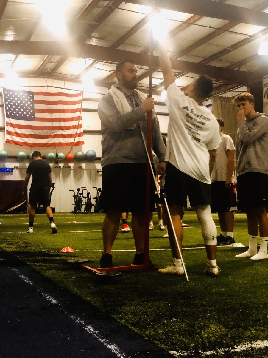 BHSFootballTeam's tweet photo. Thanks to The Man, The Myth, The Legend @GeirSven79 and everyone @TEST_Football for making our annual winter combine a success https://t.co/73spzrwlPa