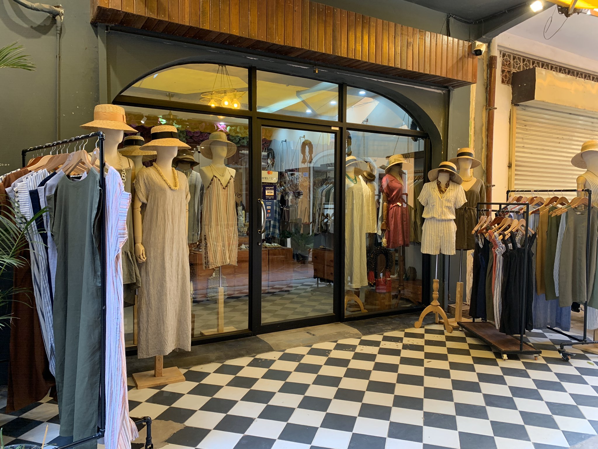 ドラッグ バス まとめる シェムリ アップ ワンピース り 温かい 現実的