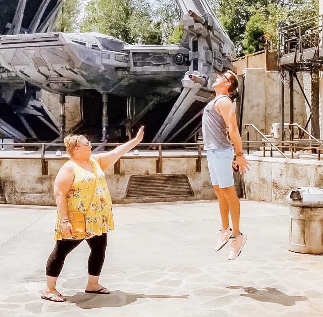 KristinEvaAfter's tweet photo. When your husband is giving you a hard time about changing your eating habits, you use The Force to show him the way! @TLC 
#hotandheavy #tlc #starwars #disneyworld #hollywoodstudios #galaxysedge #plussizeblogger #torrid #disney #weightloss #journeytohealth  #weightlossorbust https://t.co/3dYz48Ss5S