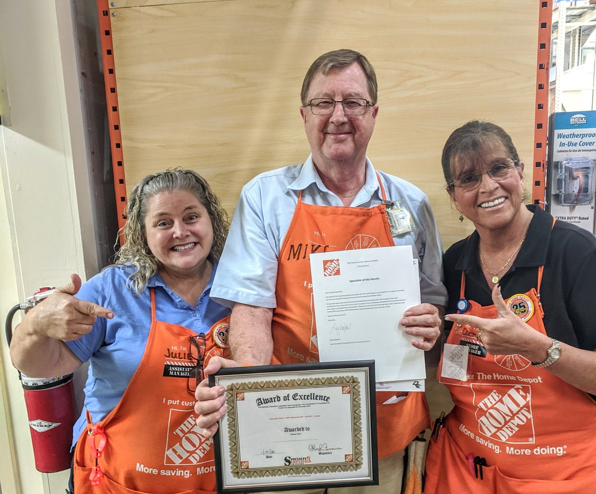 cferreira5656's tweet photo. 6332 Congratulations 🎉🎉🎉Mike Ward Southeast specialist for the month of November. You're a rock ⭐ and we are lucky to have you. 👏👏👏 @JShutt6332 @twyaney @HDMike373 https://t.co/eV8bUZQfc7