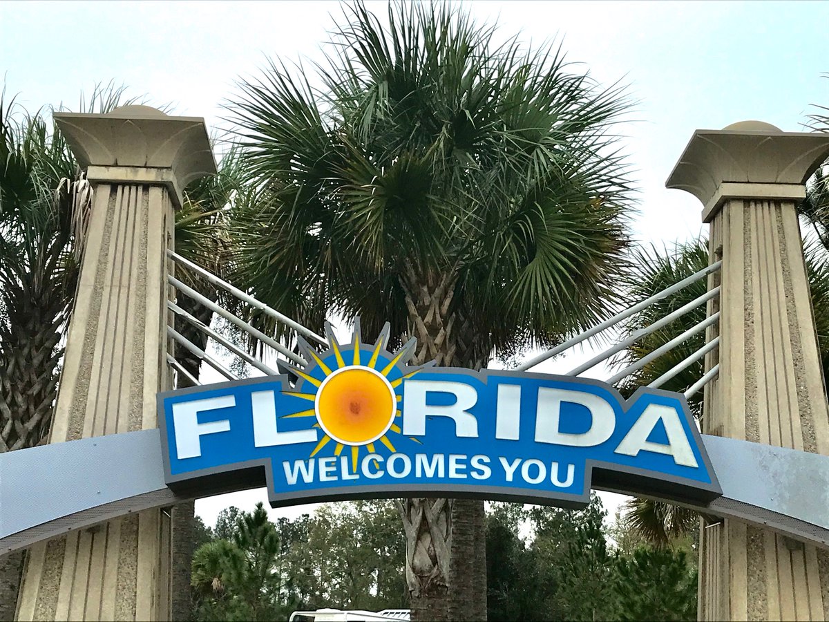 ASURecruitment's tweet photo. #Didyouknow? Albany State University offers border state tuition waivers for students who reside in Alabama, North Carolina, South Carolina, Tennessee, and Florida!
#ChooseASU https://t.co/waCJJ6Bnb1