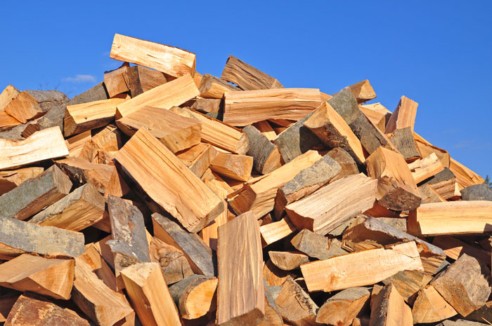 It's #winter in New England. Stay cozy with our #firewood, wood pellet and storage options. northeastnursery.com/catalogue/alte…