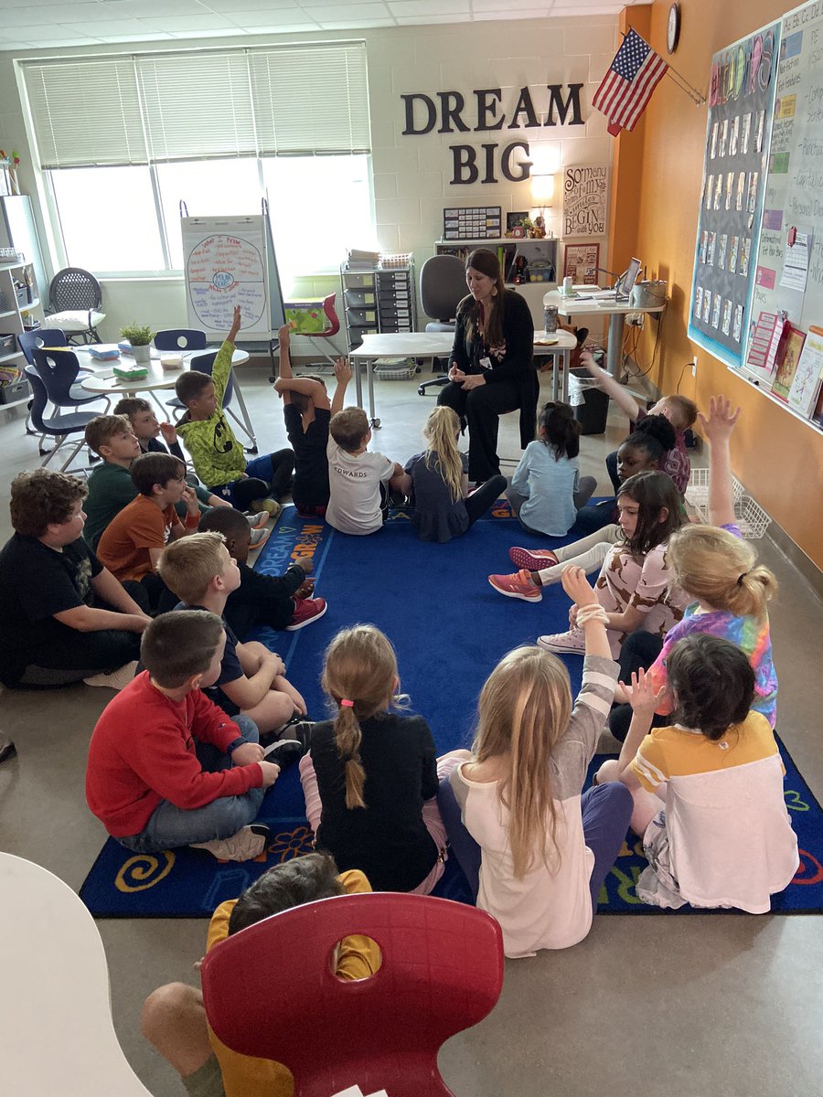 bethfuston's tweet photo. Having care class with our wonderful counselor is always a highlight of our week @SycamoreSprgsES #sycamoreyr3 #iamdsisd https://t.co/NzzybMgsnL