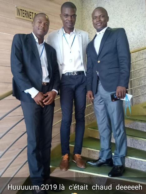 FrankNgongba's tweet photo. Un bon moment inoubliage de partage entre les jeunes des pays Francophones lors du #Forum_Francophe_de_partage_de_bonnes_sur_les_DSSR au #Benin
#Vive la jeunesse #Africaine
#MAJ_RCA/#Afrikforum https://t.co/tvJchuinKJ