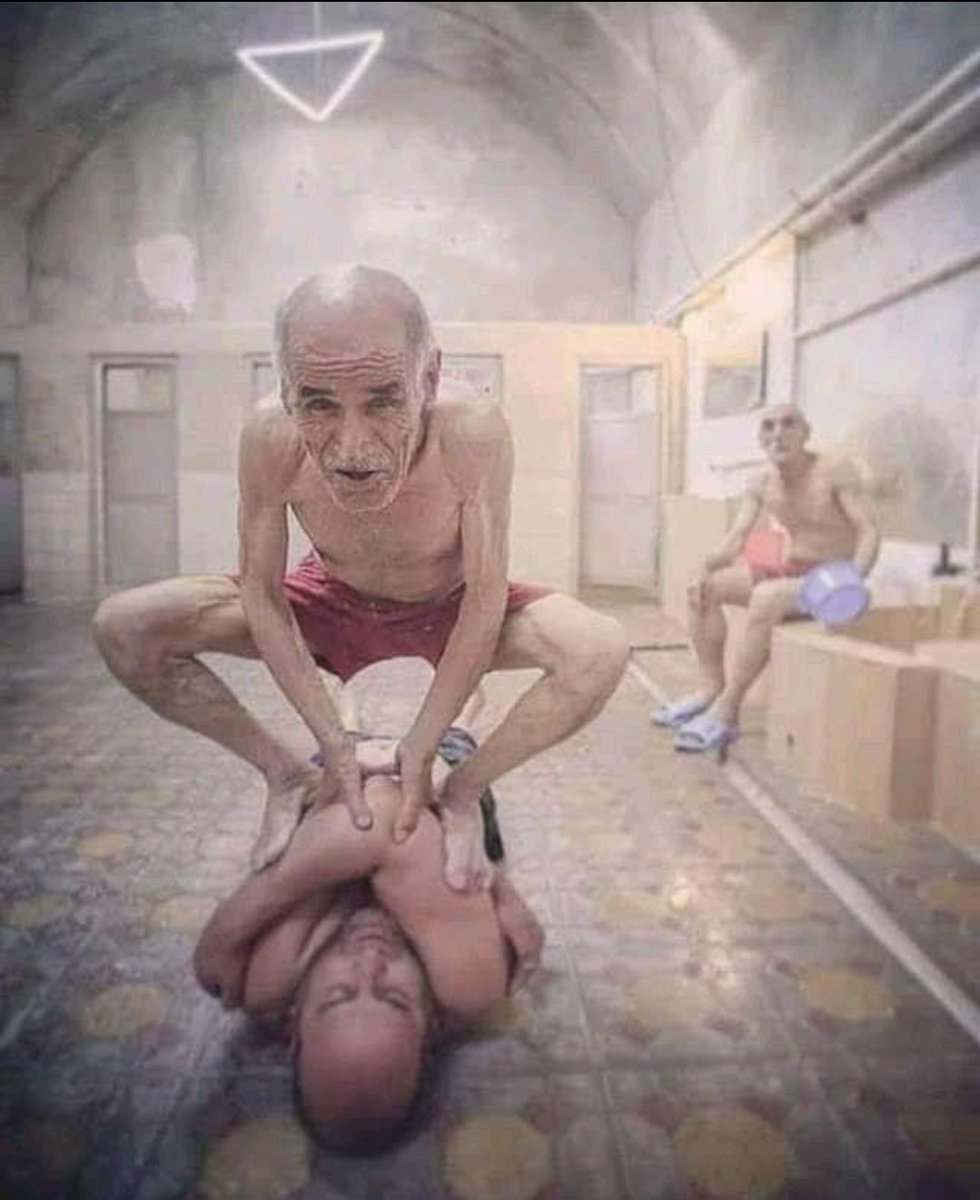 DouiriEddin's tweet photo. In #China there is a tai-chi master 
in #Tunisia we have taieb master😂😂😂😂😂😂😂😂😂
@Allowed_69532 this u after life 🤣🤣 @AfineSami @chokri_ines @GruiseAdib @xFreak666 @dellai_ahmed @ZouariSalmen @AbidiGhofrane1 @emna_hadj @SpacyFranky @ajimi_ben @HafdhiSofien @AboubYassine https://t.co/KpZWE9Gpv0