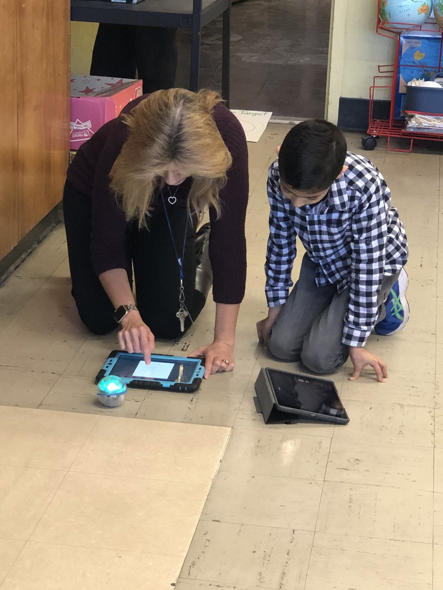 MissNapolitano's tweet image. Scenes from #CodingClub25 #AheadOfTheGame #OhIHaveOneAtHome #Robotics #STEM #CSforAll @SpheroEdu @StaceyArvanites @25Lafayette