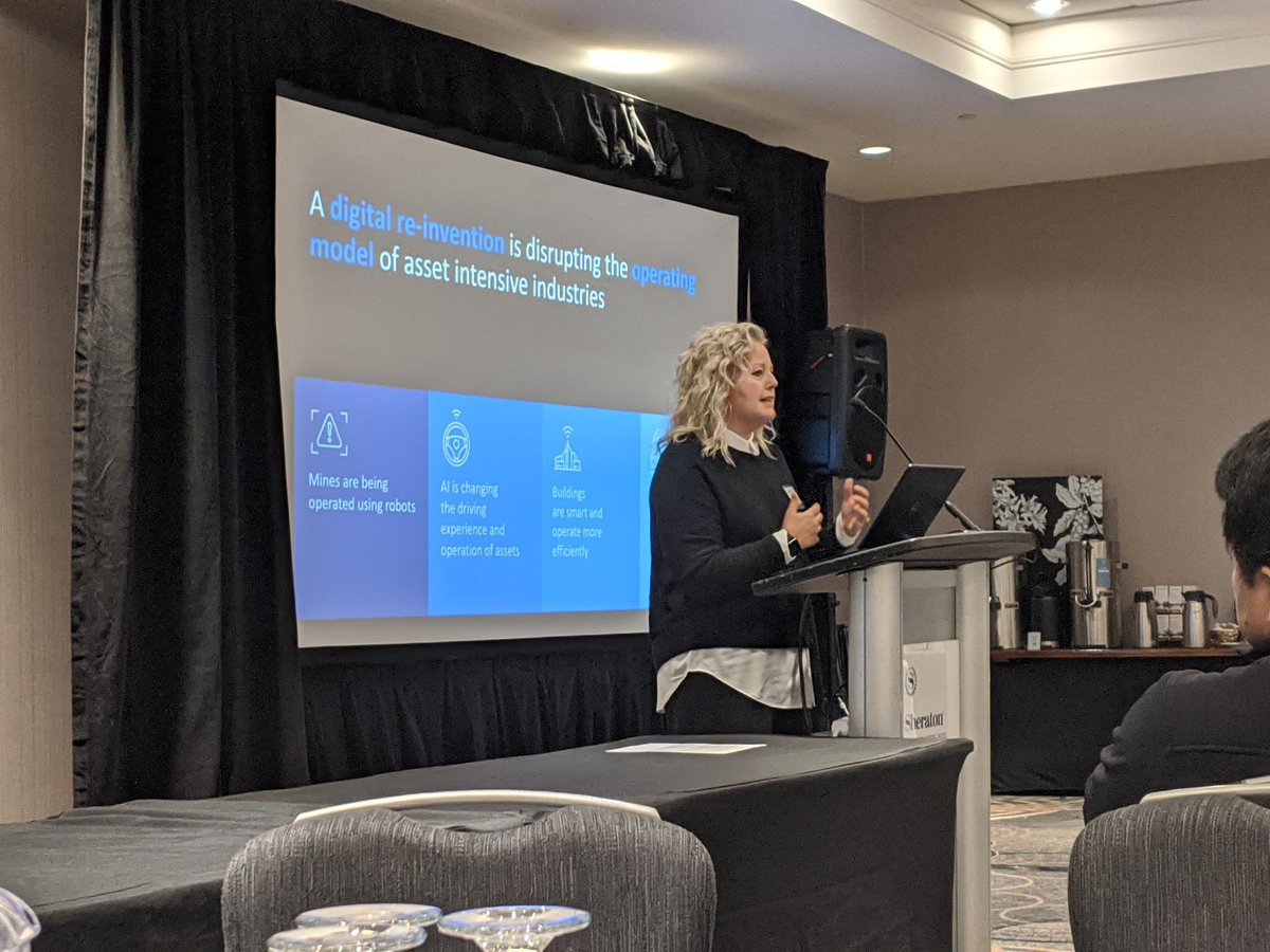 Can_MUG's tweet photo. CanMUG Vancouver 2020 is off to a great start. It may be a record attendance! 

Here's Lisa Stuckless, our Rock Star IBM presenter! #Maximo #Events #CanMUG https://t.co/Jwbws0fxOZ