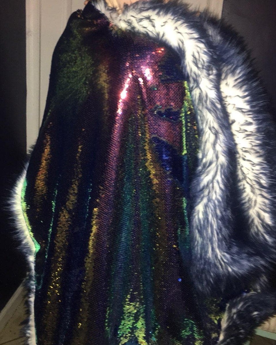 riskyhiskey's tweet photo. Anotha one #ravecape https://t.co/AHJe9rvpoz