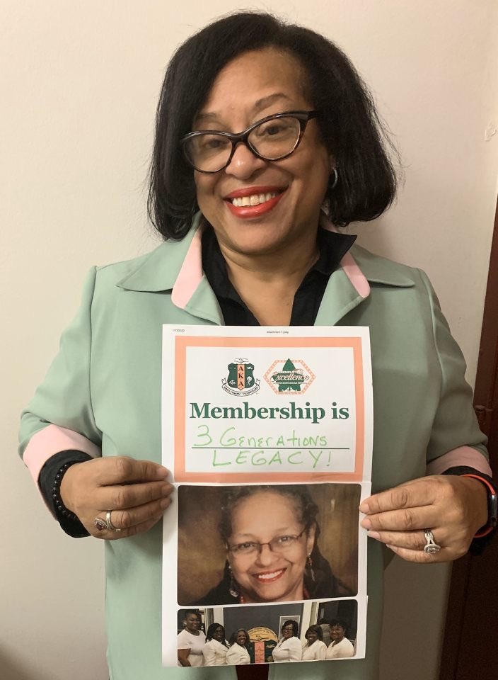 RhoMuOmega's tweet photo. Happy Foundersโ Day! ๐๐๐๐ #J15 #MembershipIs #AKA1908 #AKANAR1908 #AKANARCluster1 #AKAReactivationDay #PMQReactivationDay2020 https://t.co/vY2L0JNgZ2