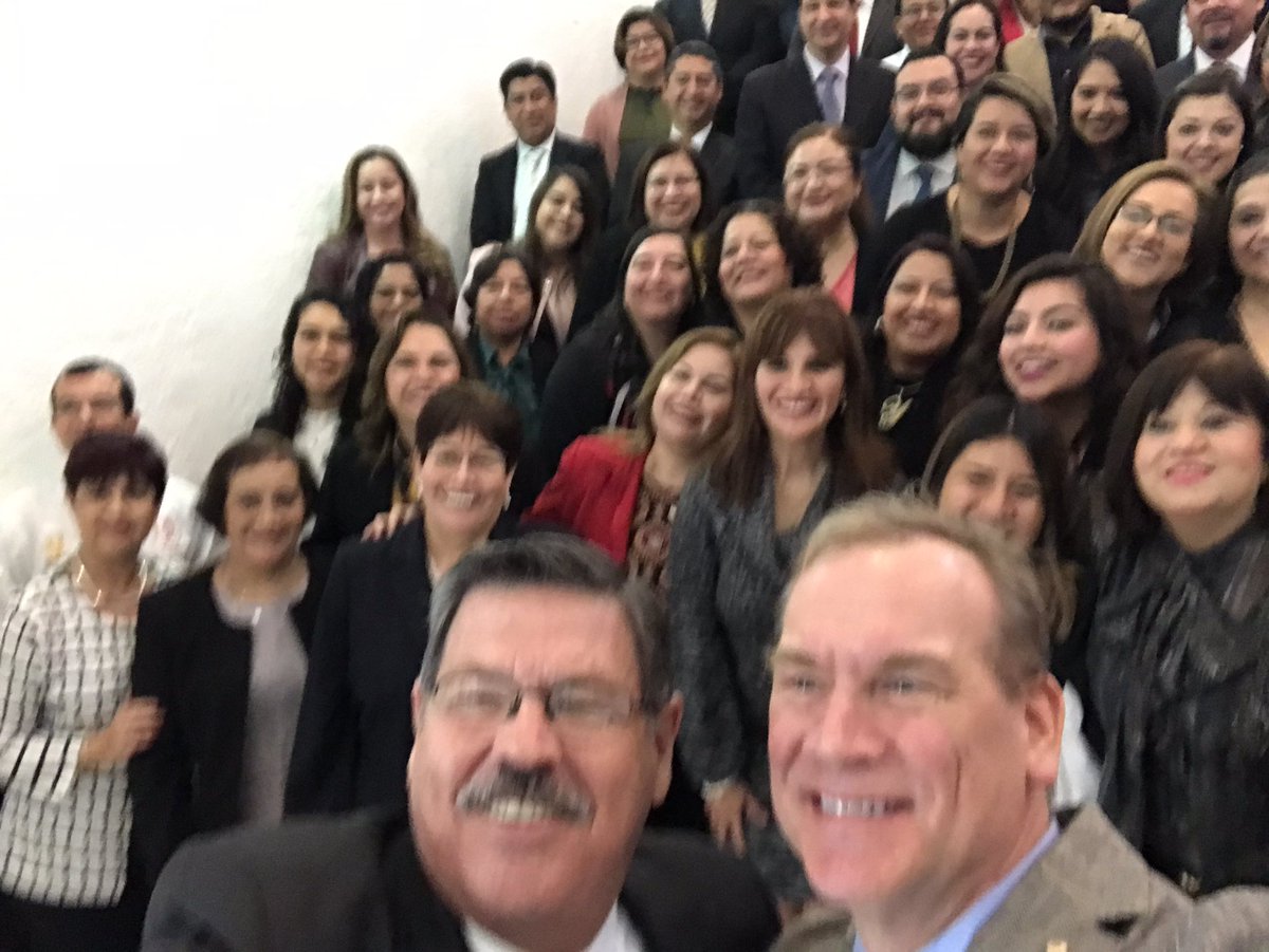goldbergbennett's tweet photo. @laspauconnect @uanl Innovation Forum in Education @searlelearning talk on scaling STEM reform https://t.co/8cOD4mbCif