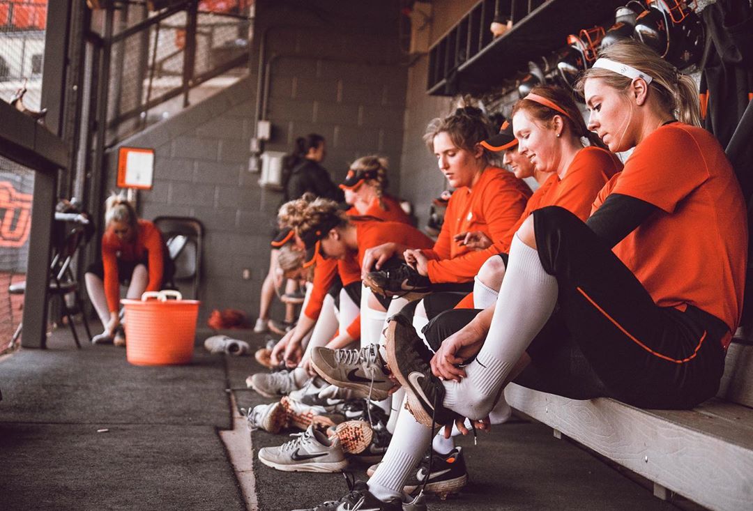 NCAASoftball's tweet photo. Back like we never left. 🤠

#NCAASoftball | 📸 @CowgirlSB https://t.co/nkJOVdZDug