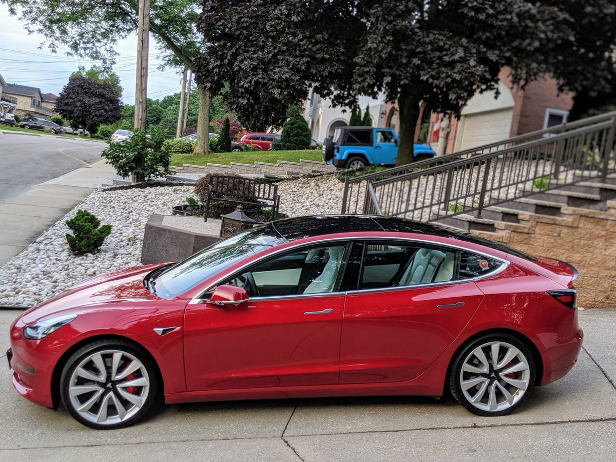 J_M_0_N's tweet photo. @CovelloMassimo @tesletter @TeslaMilton Inception Auto did Boogie (My #PerformanceModel3) 👈😌 https://t.co/8YWFHjmwKH