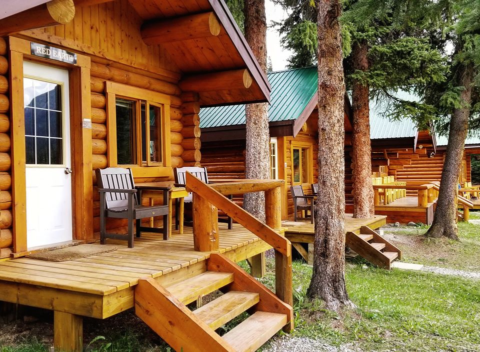 MomsWanderlust's tweet photo. @TravelAlberta We have had the fortune of experiencing both @mountengadine and @ShadowLakeLodge and they are definitely MUST's!!!! #CanadaChat https://t.co/ns04wdPOXr