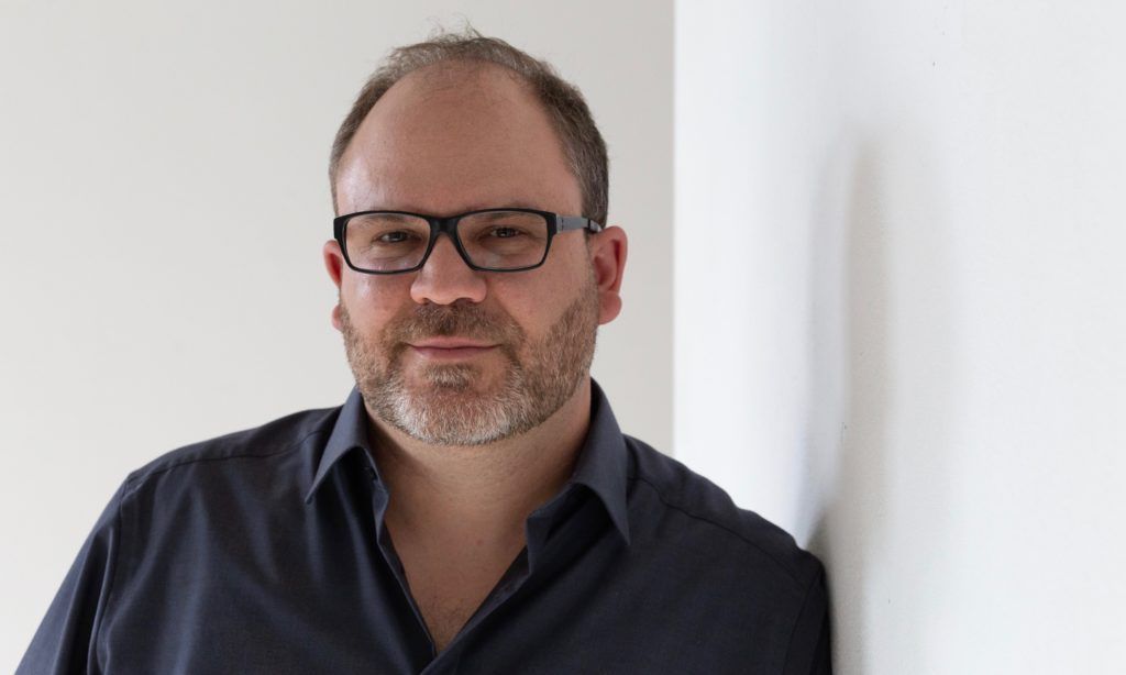 QUBUS media (@qubusmedia) on Twitter photo 👉 Wie werden Produkte bei ADOBE entwickelt?
Es gibt wieder was Neues vom Publishing Podcast von <a href="/Heike_Burch/">MOLIRI. Heike Burch</a> auf die Ohren. Heikes Gesprächspartner diesmal: <a href="/ingoeichel/">Ingo Eichel</a> (Senior Manager für Creative Cloud Ecosystem Development bei ADOBE)
Hört mal rein 🎧 publishing-podcast.ch/im-gespraech-m… 👉 Wie werden Produkte bei ADOBE entwickelt?
Es gibt wieder was Neues vom Publishing Podcast von <a href="/Heike_Burch/">MOLIRI. Heike Burch</a> auf die Ohren. Heikes Gesprächspartner diesmal: <a href="/ingoeichel/">Ingo Eichel</a> (Senior Manager für Creative Cloud Ecosystem Development bei ADOBE)
Hört mal rein 🎧 publishing-podcast.ch/im-gespraech-m…