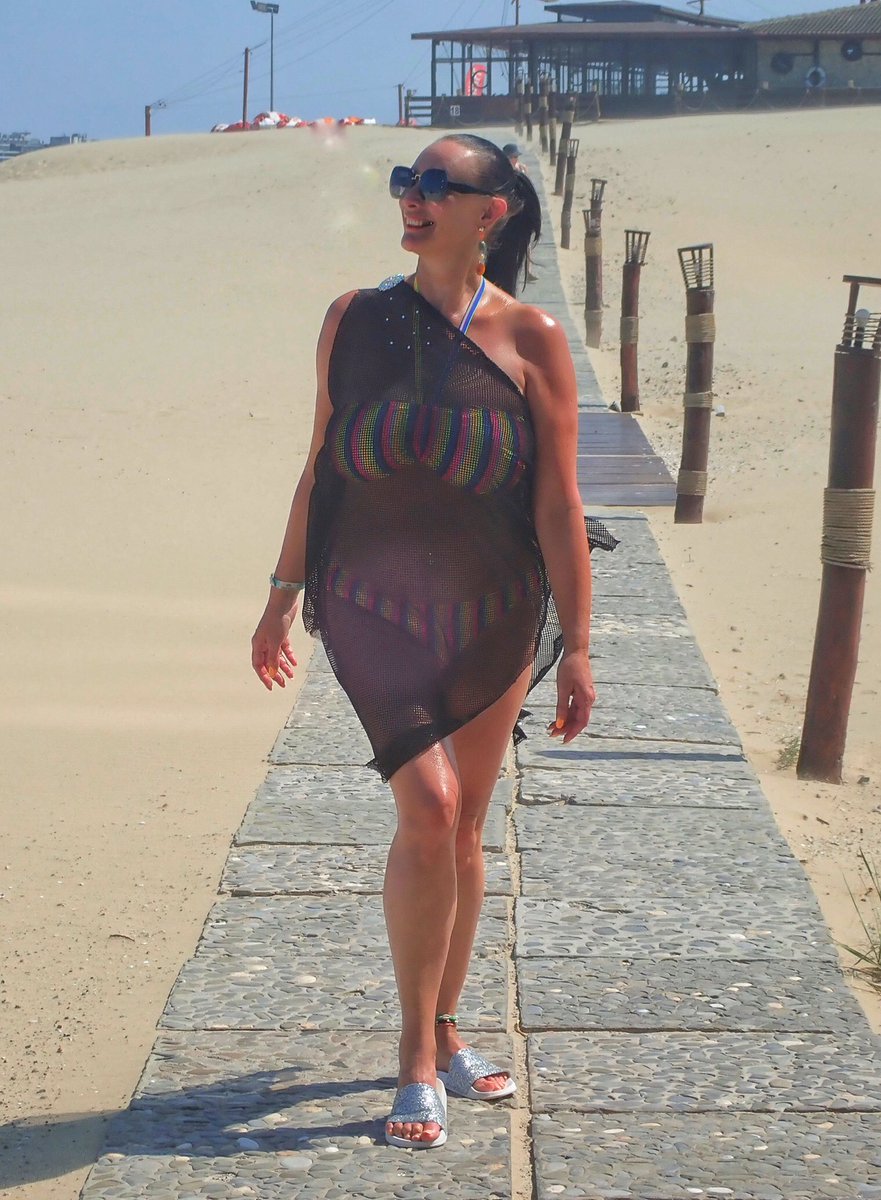 dancingdebi's tweet image. Loving @LoveIsland this season... but what I wanna know is when can we have an oldies version for people like me?? What d’ya think peeps? @itv2 #Goals2020 #findinglove #LoveIsland