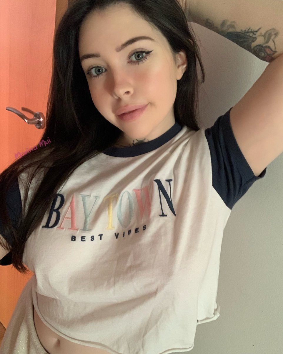 :3 Marina Mui @marinamuimui