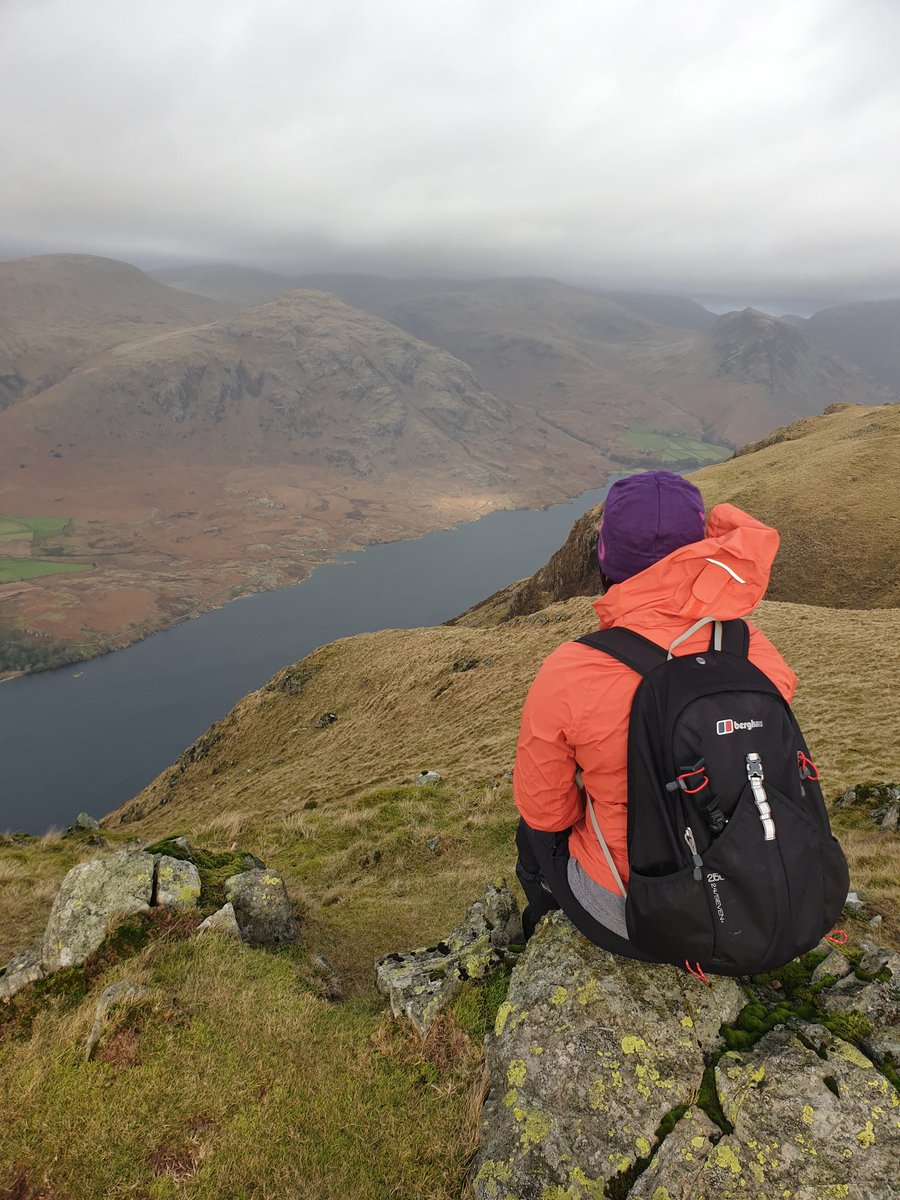 _YY125's tweet image. 12miles, 5hrs 28mins - Whinrigg &amp;amp; Illgill head ✅✅ even caught a glimpse of Slightside bearing some snow (Representing @nuclearpolice at #LTL2020 #lightthelakes2020 #COPSUK) #wainwrightbagging #LakeDistrict #cumbria #thisishome