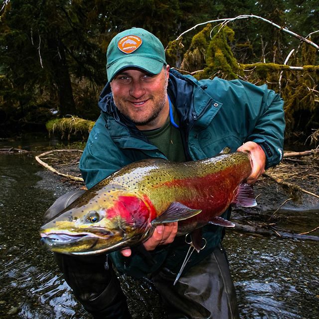 MyflyfishingC's tweet photo. The #rainbow connection!  #rainbowtrout #flyfishing #myflyfishingclub #trout #catchandrelease #stealthcraftboats https://t.co/EHfuHr4uRr https://t.co/3Pq0hKwf1g