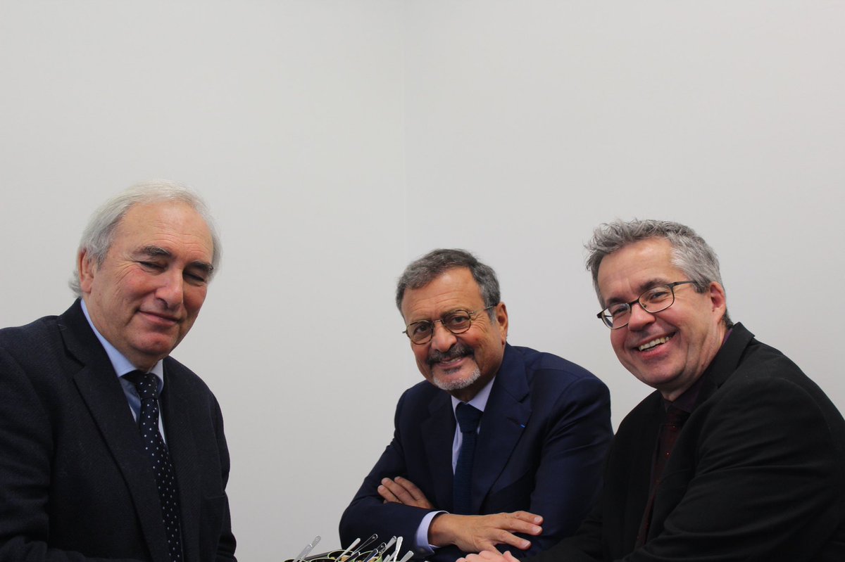 jczerat's tweet photo. Aujourd’hui, vœux du Conseil de Paris de l’Ordre des médecins, fier et heureux d’y œuvrer au côté de son président @AvraneJ et de son secrétaire général, mon ami le Dr Jean-Luc Thomas. @ORDREMEDECINSPA https://t.co/xY154w6bNK