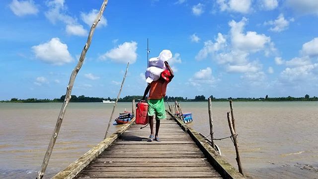 brando_cox's tweet photo. Paramaribo river pier🌴🌴 https://t.co/XdnzPrWMmj
.
.
.
.
#suriname
#paramaribo
#southamerica
#keepexploring
#beautifuldestinations
#travel
#letsgoeverywhere
#travelingtheworld
#photography
#travelphotography
#nothingdeclared
@nothing_declared
#Wanderl… https://t.co/mfbvTrebG9 https://t.co/lhIkWlYPXZ