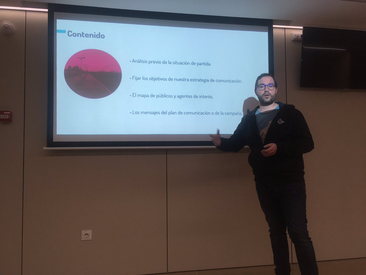 net2bcn's tweet photo. A la hora de fijar los objetivos, tenemos que cuantificarlos. El mapa de públicos y agentes de interés puede ayudarnos a identificar sinergías para luego poder ampliar el impacto de nuestras comunicaciones 💪
#net2bcn https://t.co/jnNyttMTDU