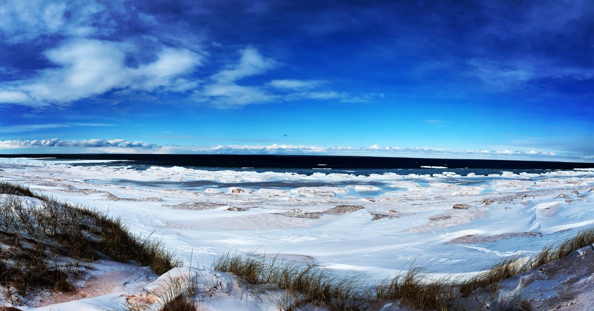 TwinShores's tweet photo. A1: Anywhere on PEI is STUNNING in the winter. We aren't just a place to visit in the summer. Just look at those views! 

#CanadaChat
@ExploreCanada https://t.co/tG6DYwCQmn