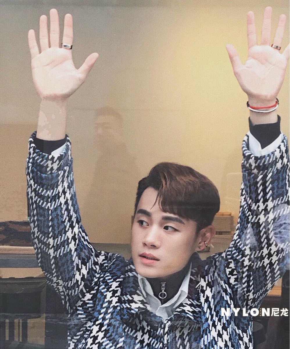 _K2IIDJY89N's tweet photo. ทำไมกูต้องมาขำอะไรแบบนี้ด้วยวะ 55555555555555 https://t.co/A7xyjVocNH