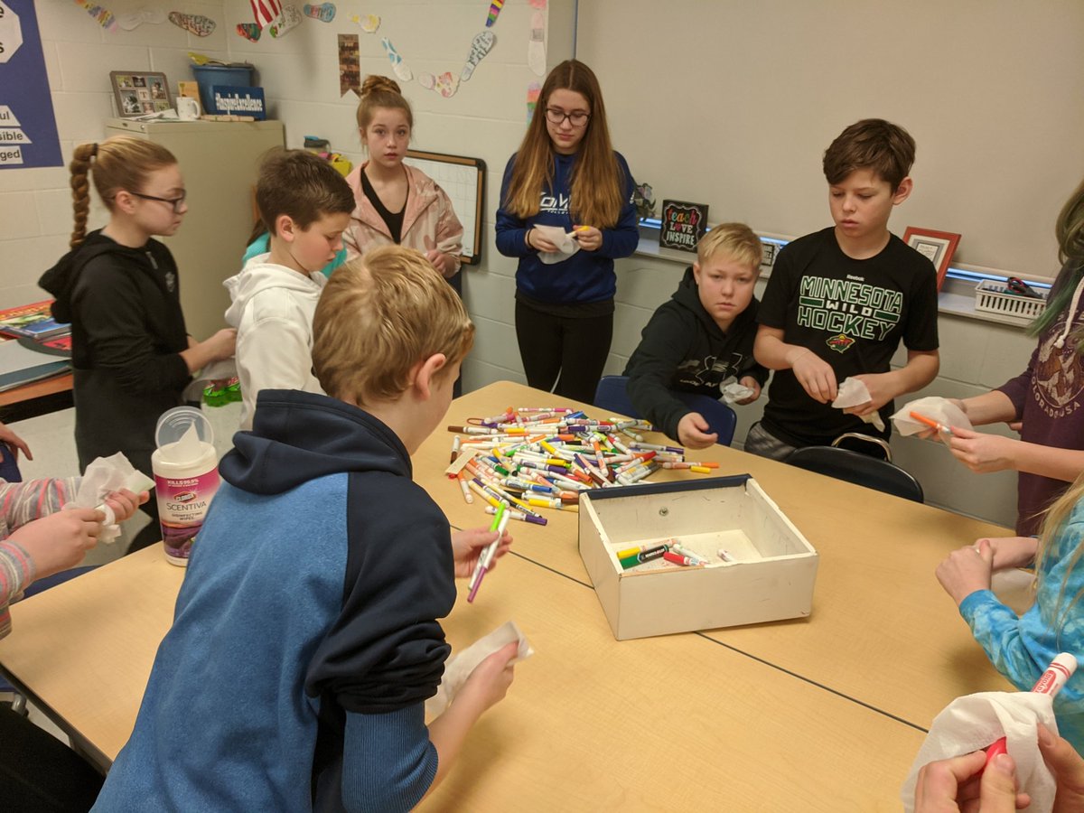 BeckyTri1's tweet photo. The looks on their faces was priceless when I dumped all the markers and colored pencils to sanitize. We even did all the books in the room. We are hopefully germ free in this room. #TriMusketeers were awesome! @KMMS_Larsen https://t.co/HYfghyeqUN