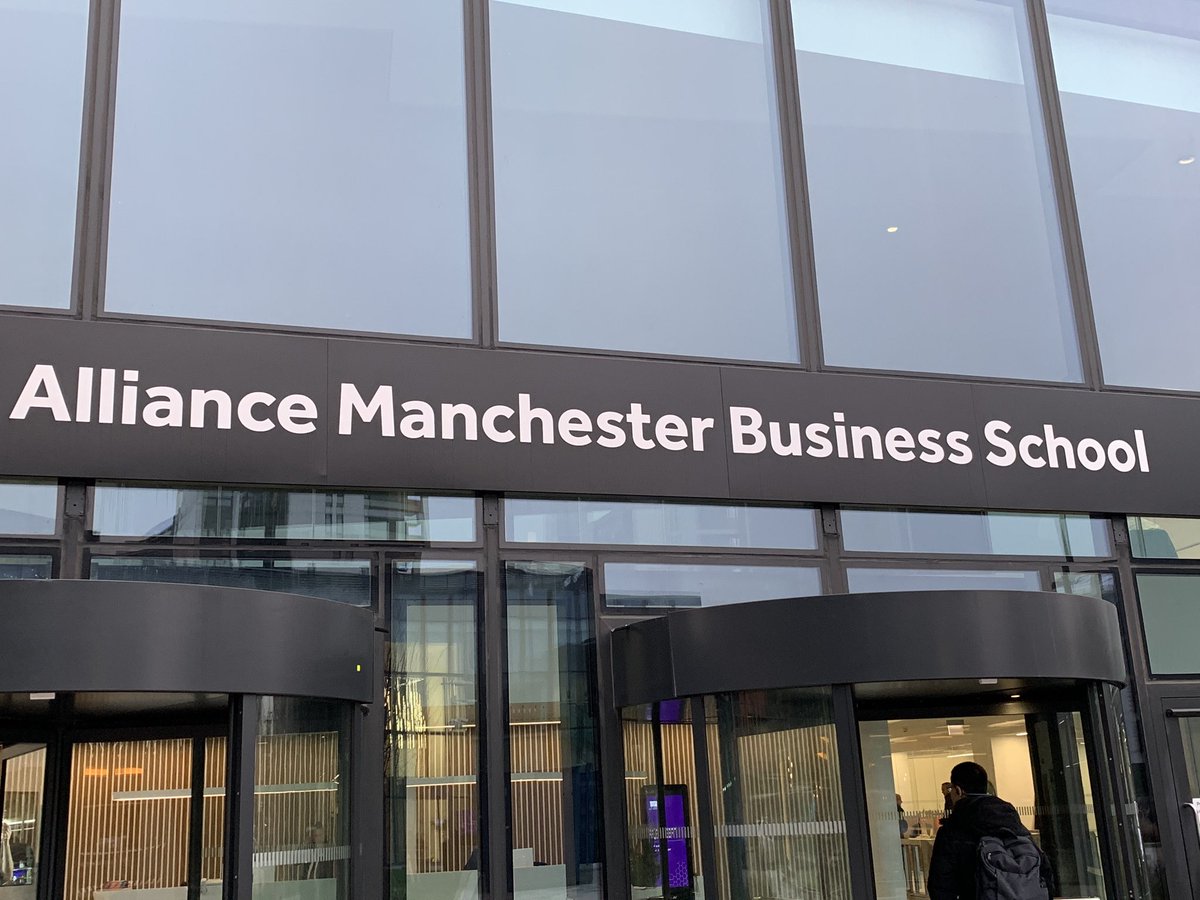 CMBoggiano's tweet photo. It was a great start to the new @AllianceMBS #WomenLeadinginBusinessClub today!!! Thanks to our guest speaker @jcrombleholme for a most inspiring & enlightening talk. Lovely to see so many new people & #FLManchester members. Next one is Wed 12 Feb, 9:30-11:00. #AMBSWLiB https://t.co/WsYxStZ9WT