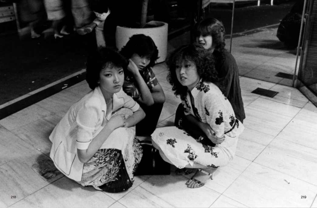 sessionpress's tweet photo. Joji Hashiguchi, "We have no place to be 1980-1982" will be published in Feb.  橋口譲二さんの『俺たち、どこにもいられない、1980−1982』が2月中旬に出版されます。30点以上の未発表の写真を含め、奈良美智さんの序文と、小林美香さんの解説文が入った本書をどうかよろしくお願いします。 https://t.co/wsQFcrtaLx