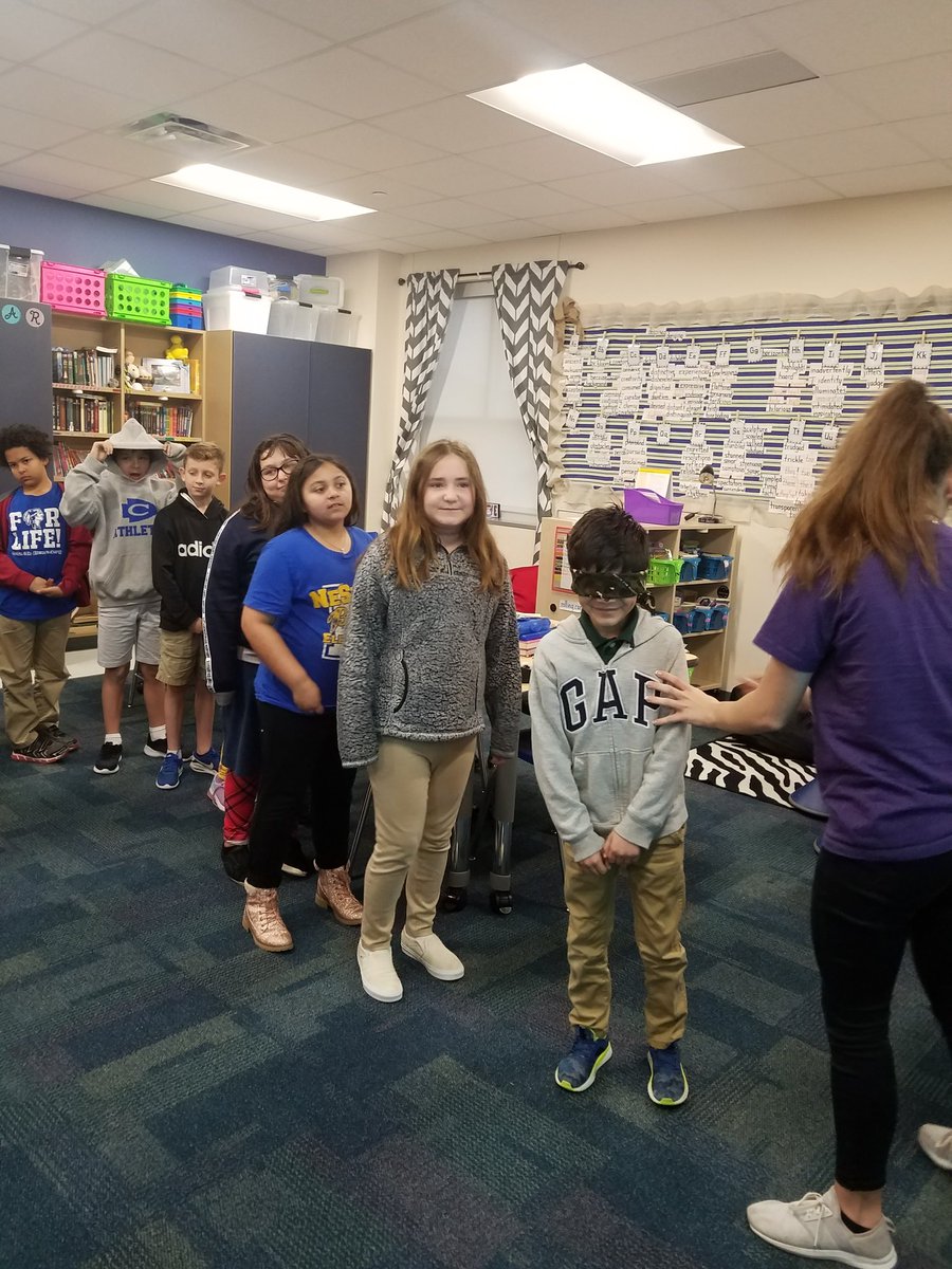 medwards1073's tweet photo. We are working on preventing germs and our CHS FCCLA representives came to read, play a game, and create art. Thankful for our older Braves being willing to mentor our younger Braves!  @CommunityFccla @NES_Braves #BraveNation https://t.co/69rvHcfEAe