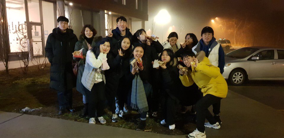 RenisonELI's tweet photo. Thanks for the fun time at the #FrostWeek festivities last weekend, @StJeromesUni!
Our #GeneralEnglishAtRenison students had a great time! ❄️ ⛄️ https://t.co/rEGvZmD8CH