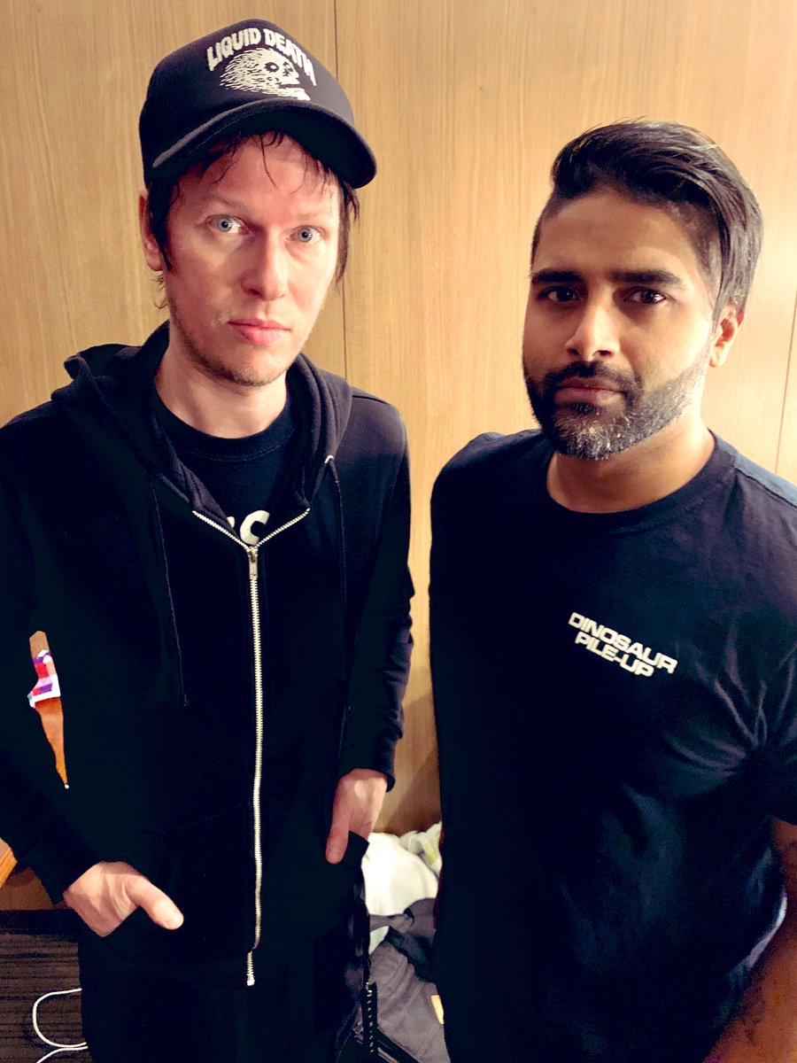802wonderpop's tweet photo. 今夜25時〜 の #FM802 WONDER POPは...

海外からSPECIAL GUEST!!💥

【25時台】
#SUM41 へのインタビューに成功‼���

今回のジャパンツアーや、最新アルバム　#OrderInDecline についてたっぷり話してくれました📻⚡️

お聴き逃しなく！！👉 https://t.co/eulRgCCYYV

#802わんだー
#radiko https://t.co/ifFfMVYZPr