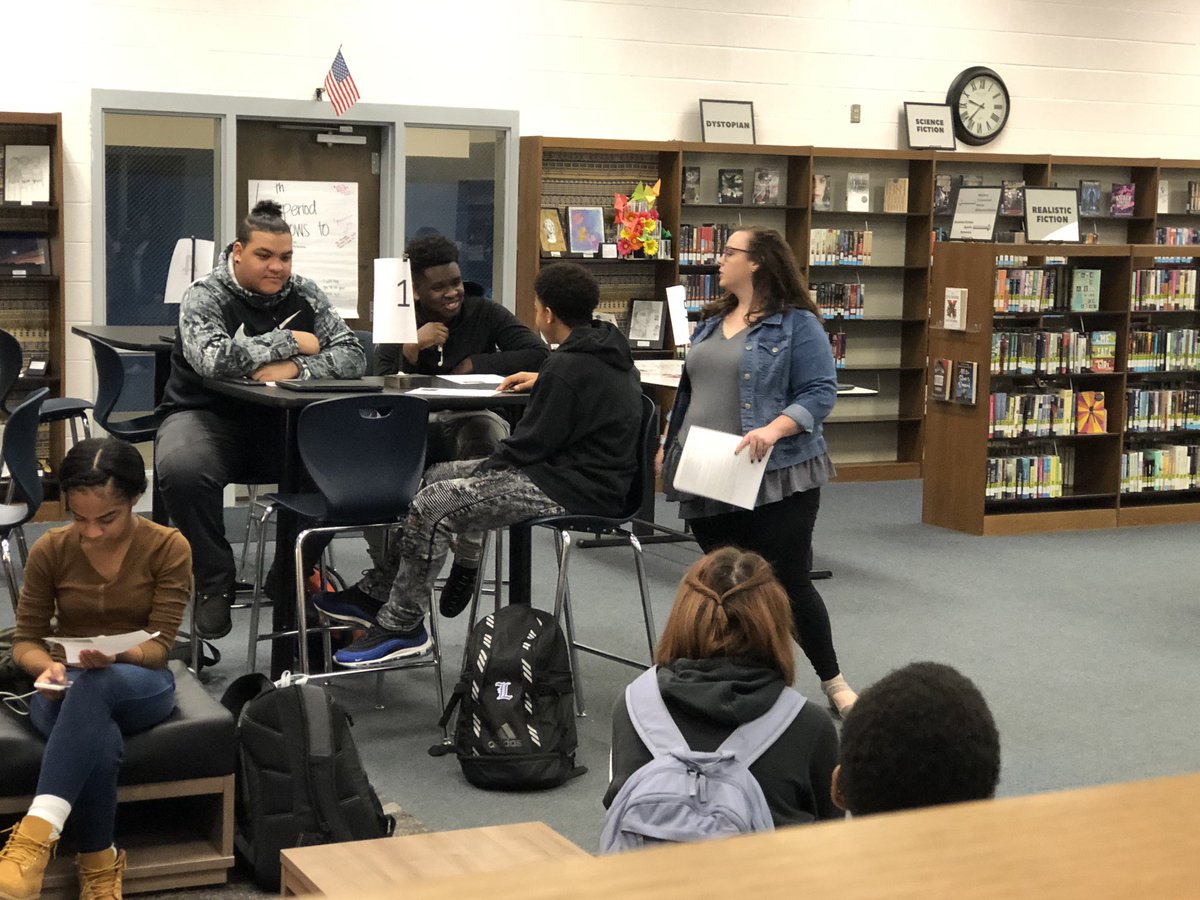 Today is <a href="/Miss_OConnor_H/">Hailey O'Connor</a> modeling the Peer Tutoring Instructional Strategy at LHS in the media center. Come join us!. #LaVergneBOLD <a href="/Wes_Kieschnick/">Weston Kieschnick</a> @ErinLHSmedia